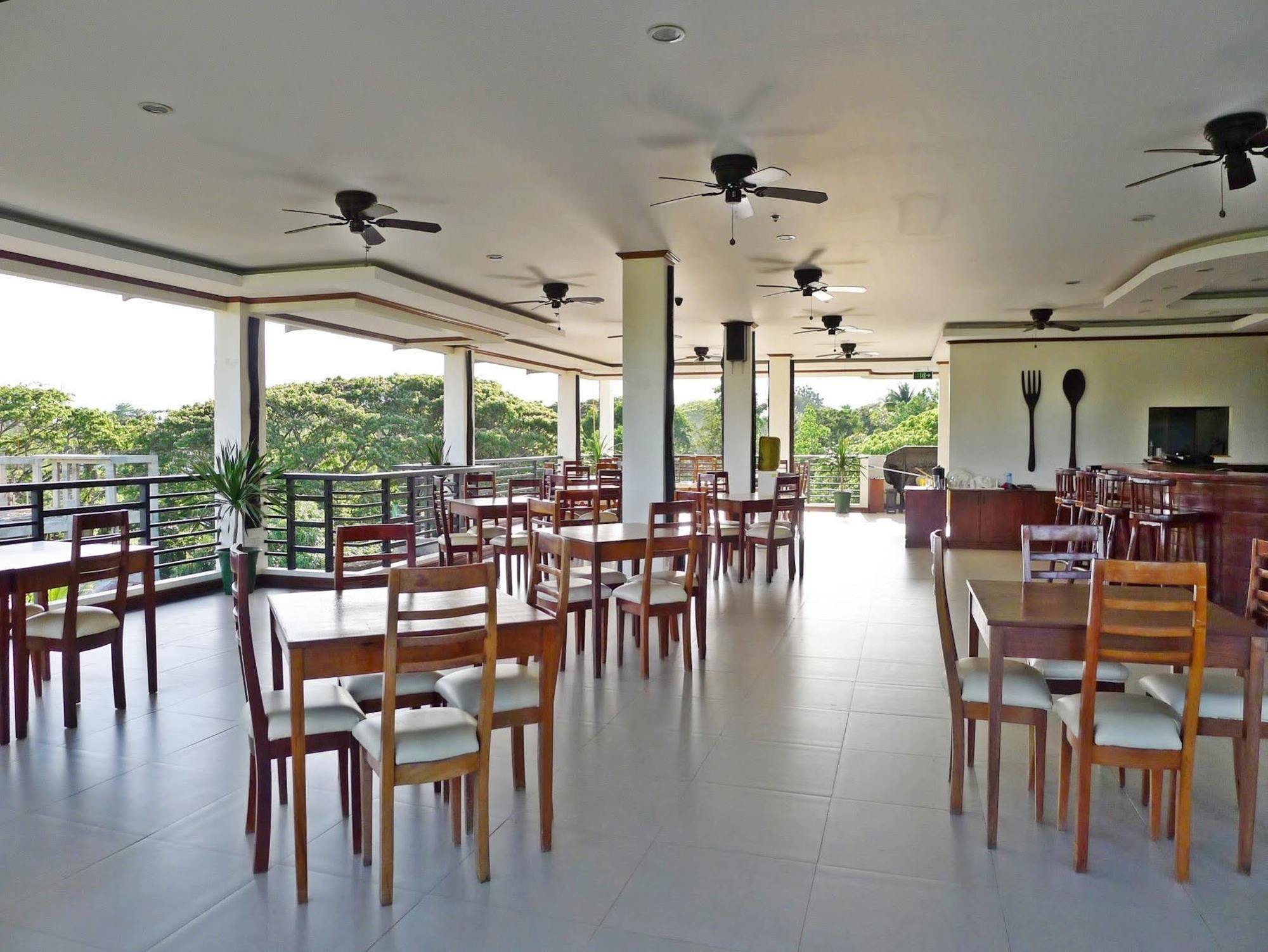Ipil Suites Puerto Princesa Exteriör bild