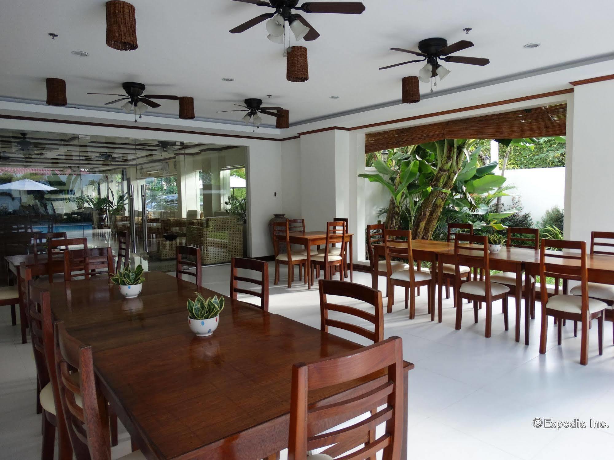 Ipil Suites Puerto Princesa Exteriör bild