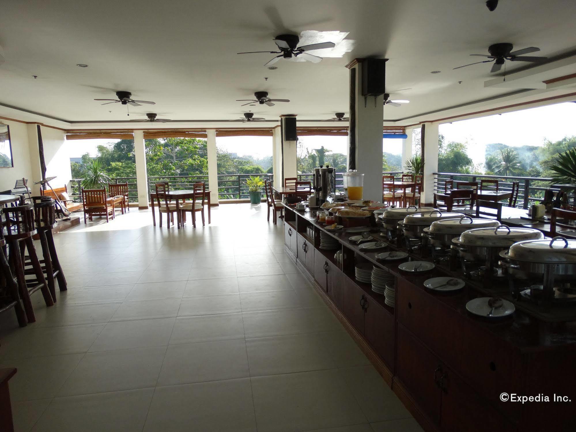 Ipil Suites Puerto Princesa Exteriör bild