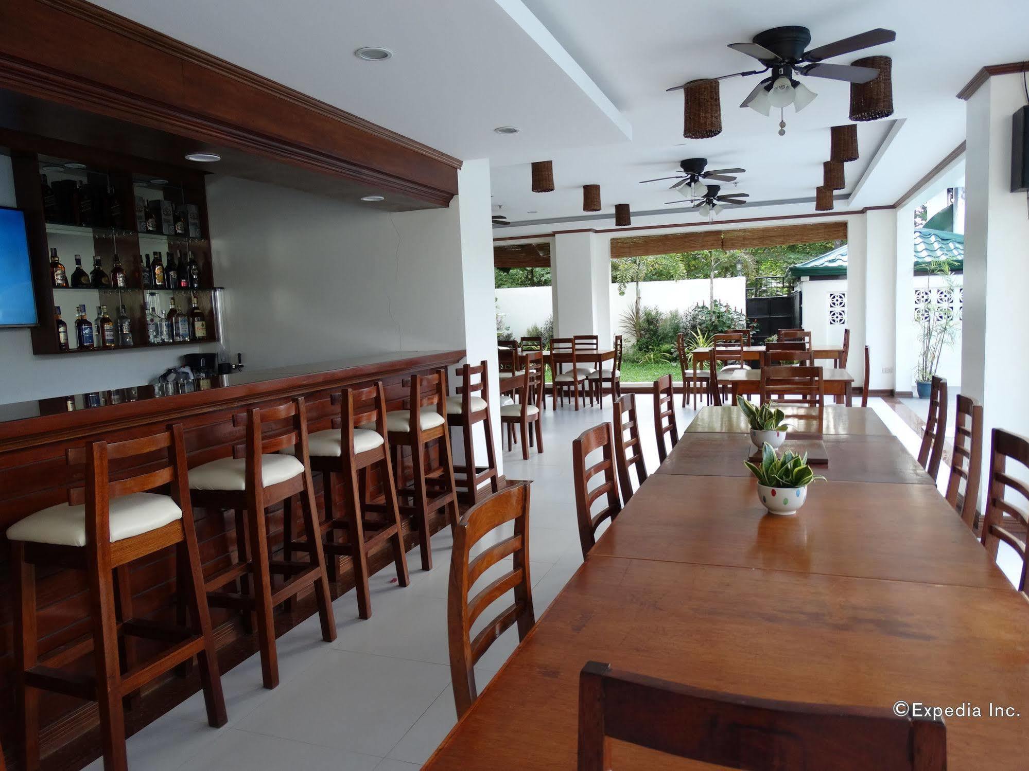 Ipil Suites Puerto Princesa Exteriör bild
