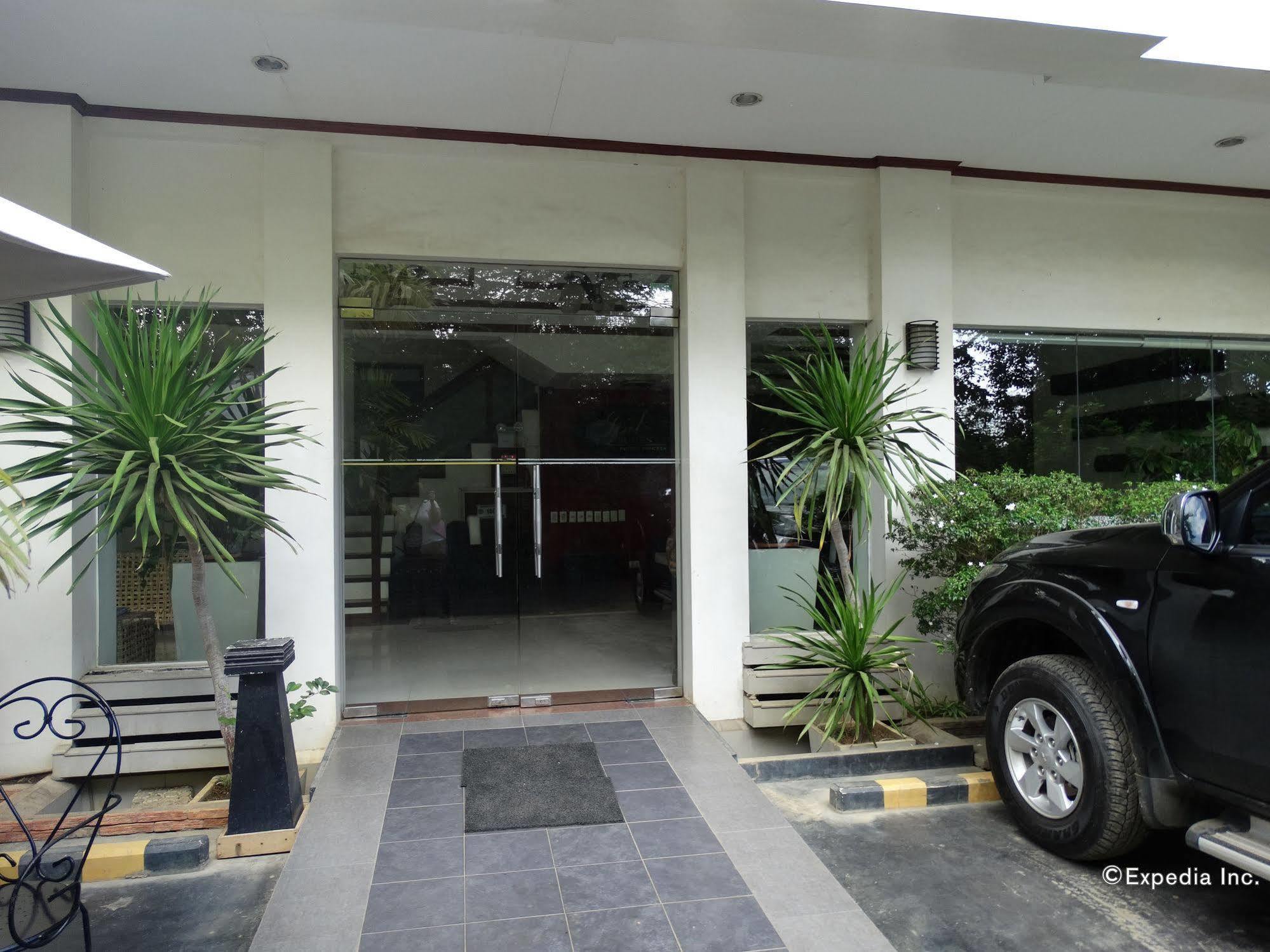 Ipil Suites Puerto Princesa Exteriör bild