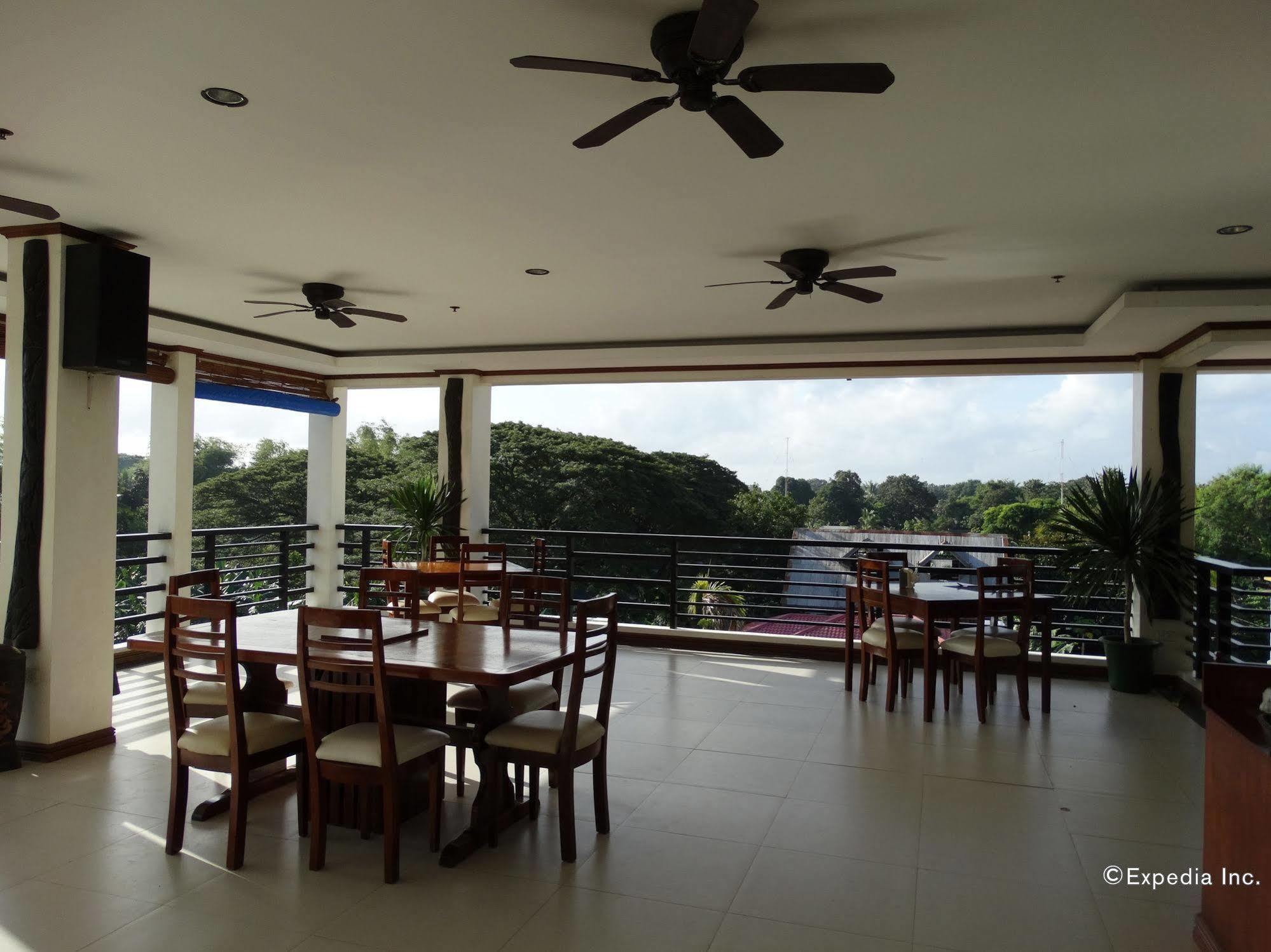 Ipil Suites Puerto Princesa Exteriör bild