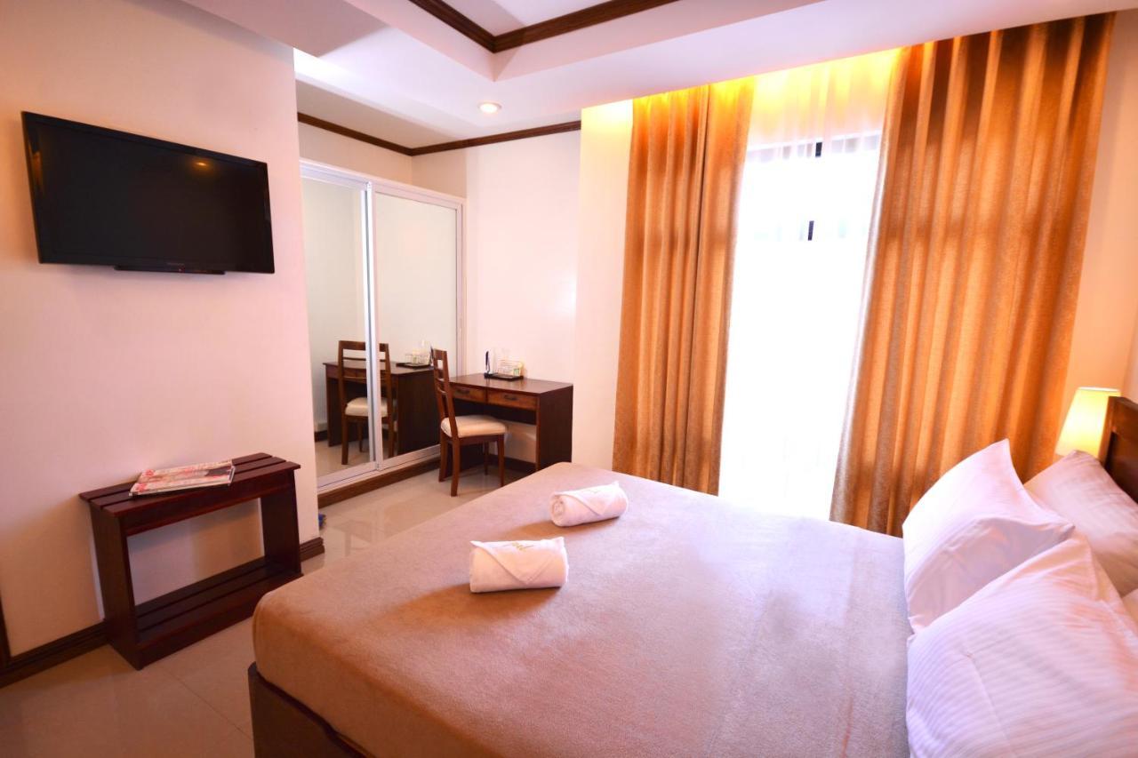 Ipil Suites Puerto Princesa Exteriör bild