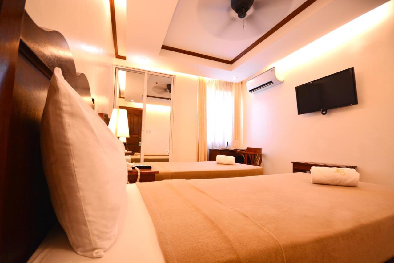Ipil Suites Puerto Princesa Exteriör bild